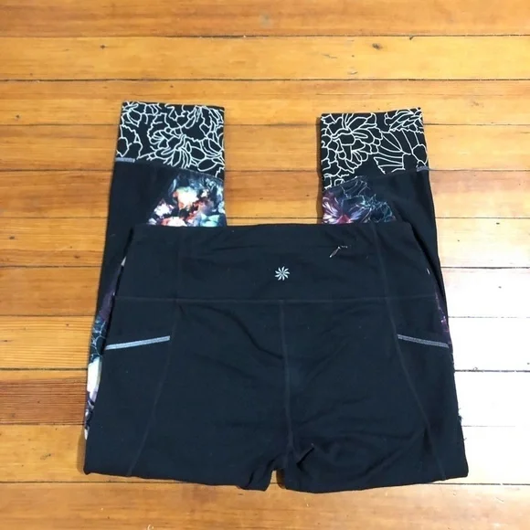 Athleta leggings Capri floral women’s size M - Picture 6 of 6